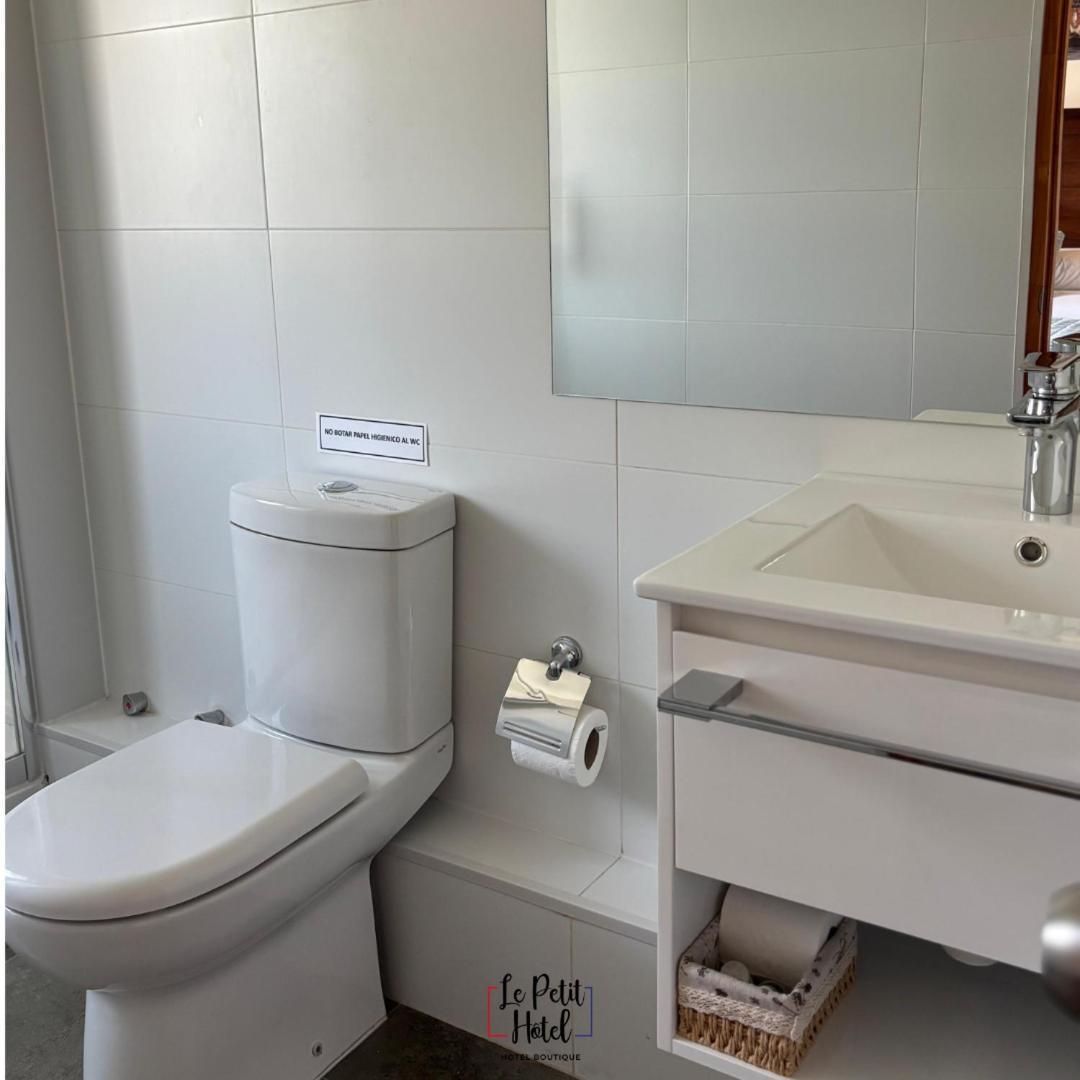 Hotel Le Petit Concepción الغرفة الصورة