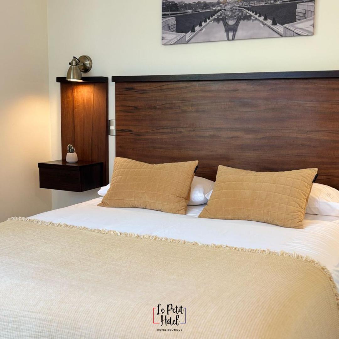 Hotel Le Petit Concepción الغرفة الصورة