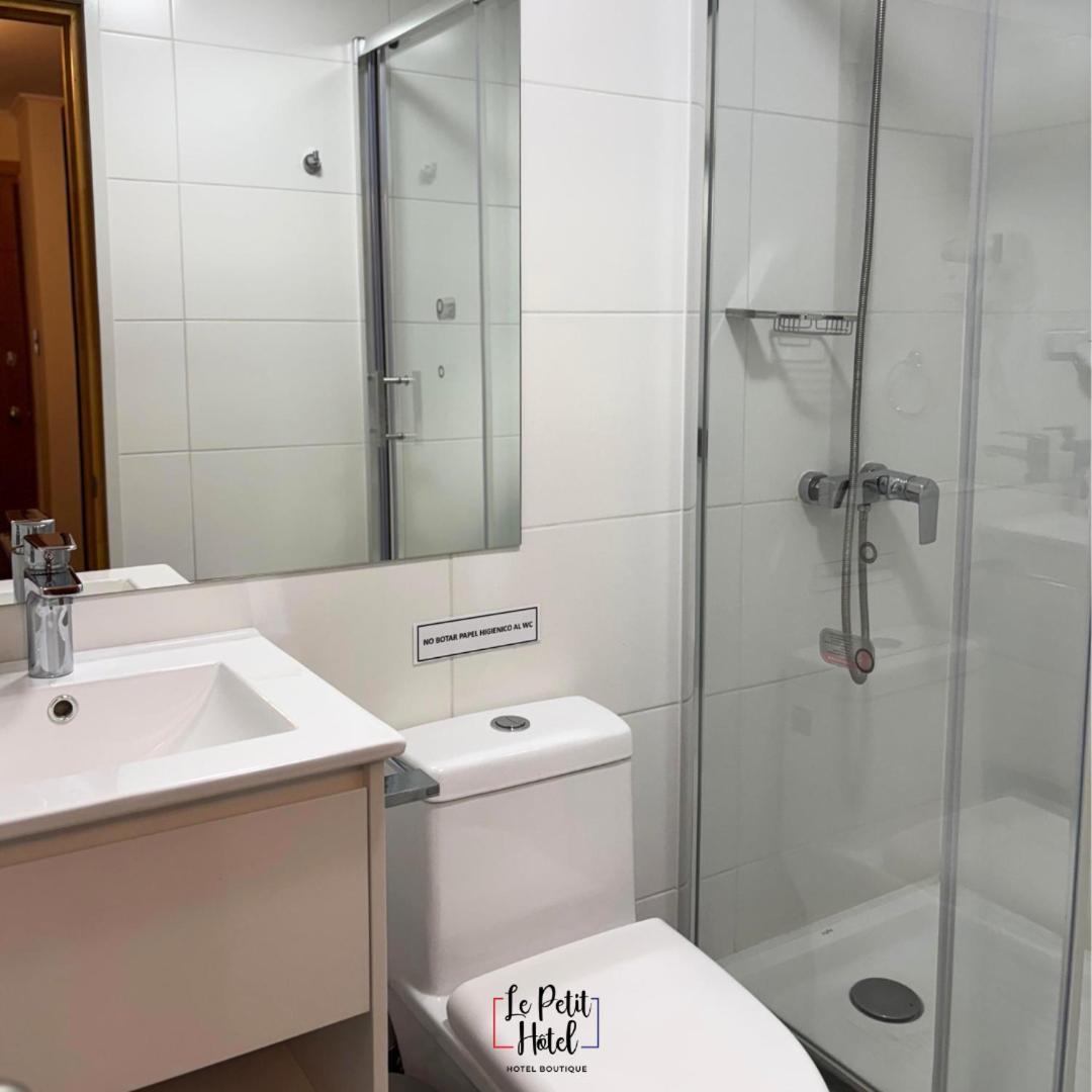 Hotel Le Petit Concepción الغرفة الصورة